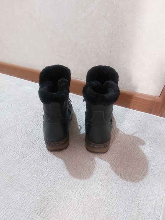 Женская обувь зимняя.