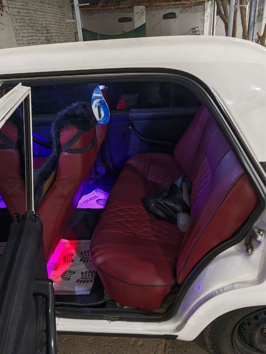 Vaz 2107 sotiladi 2010