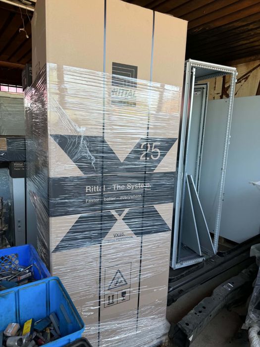 Vând stoc întreg dulapuri electrice industriale produse de Rittal.