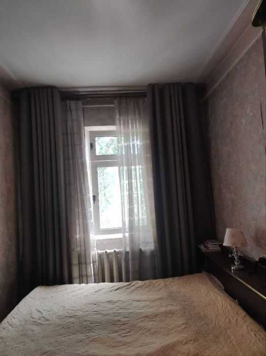 Продаётся 3-х комнатная кв-ра на 2-ом этаже, возле Паркентского базара