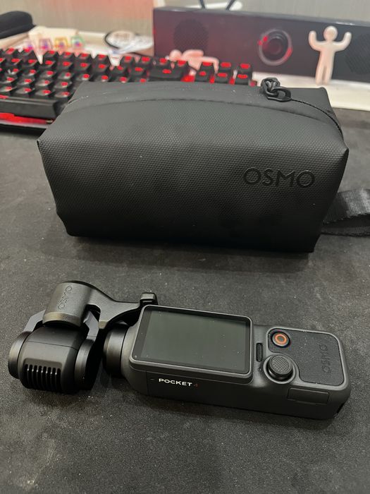 DJI Osmo Pocket 4 Creator Combo