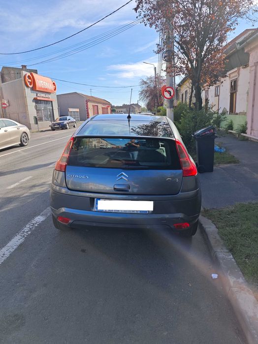 Vând Citroen C4 Coupe 1900eur