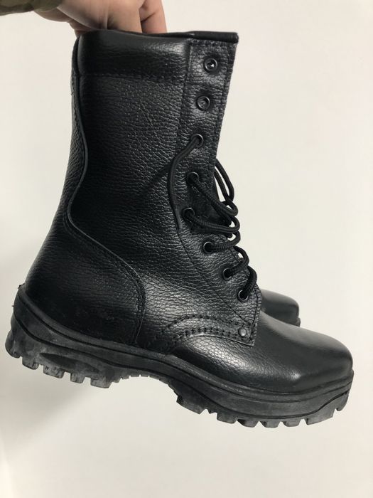 Продам берцы новый