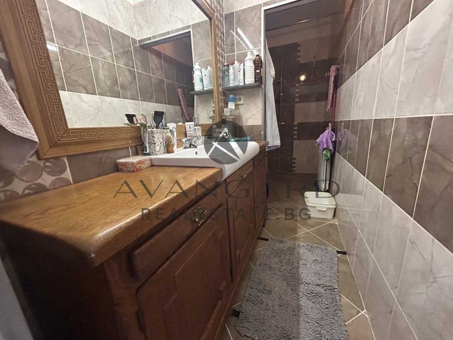 Продава се Тристаен апартамент в Пловдив, Кючук Париж - 92 кв.м за 2240 €/кв.м - Снимка #4