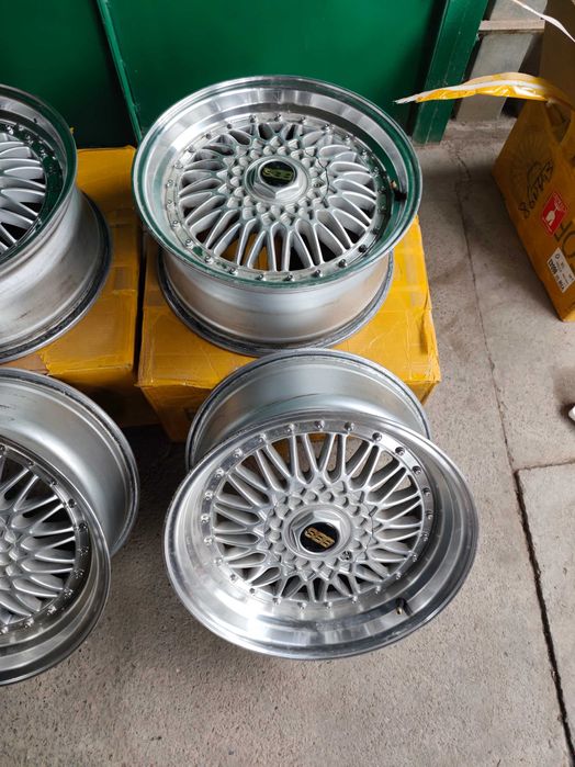 Продам диски BBS R 17 разноширокие