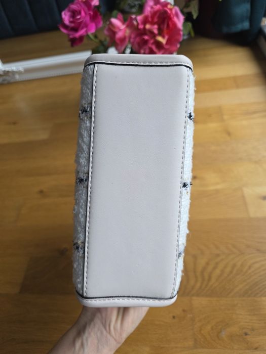 Geanta Guess tweed