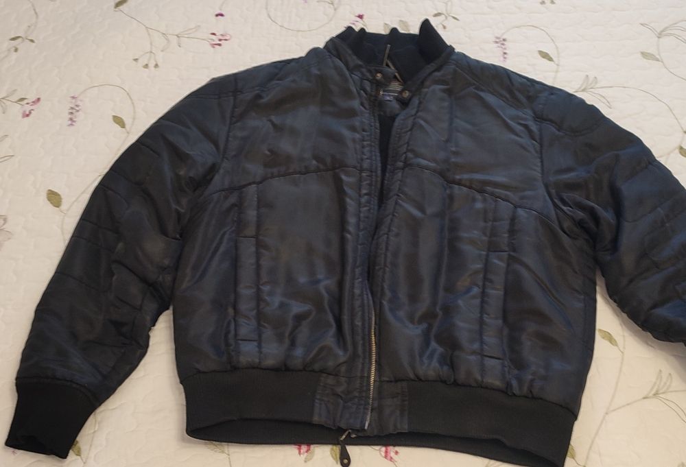 Мъжко зимно яке - размер  L