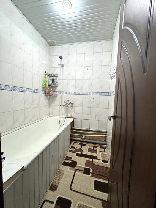 Срочно Продаеться 3-ком квартира городе Чирчике район 9-микрорайон