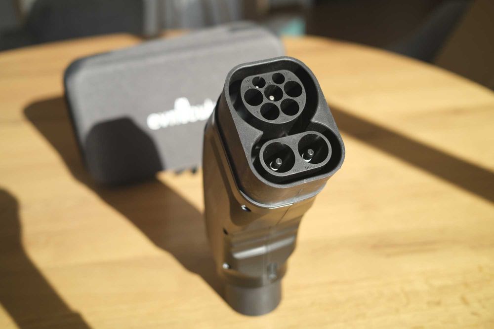 Адаптер CCS2-GBT (300А DC) Китайски EV Преходник VW iD BYD Tesla