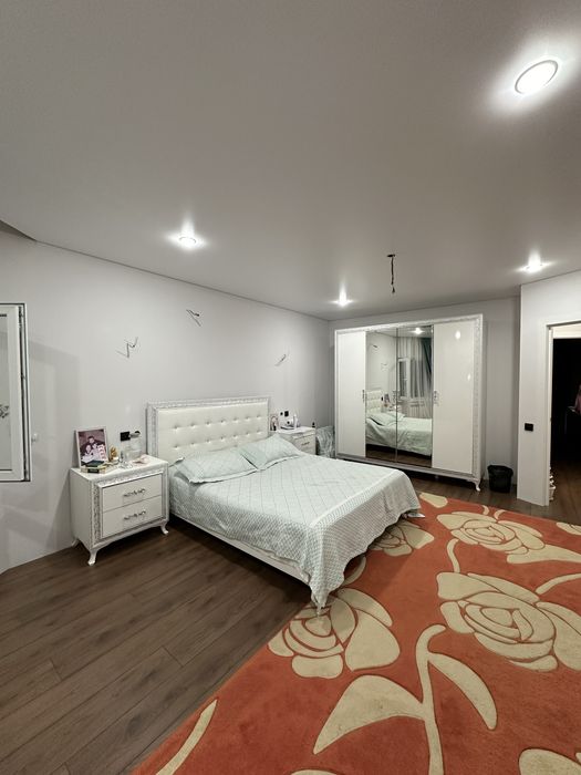 Красивый частный дом