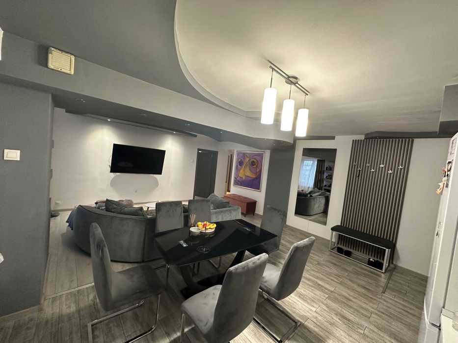 Apartament 4 camere Et 1 Nufaru