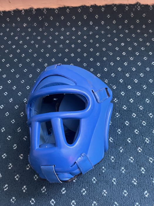 Шлем для единоборств