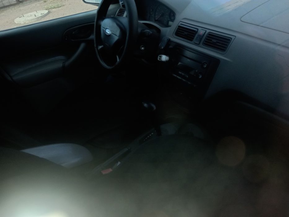 Автомобиль Форд Фокус