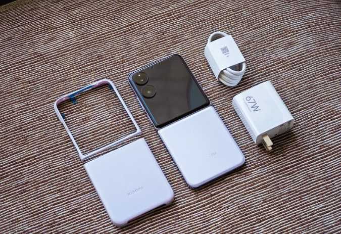 Xiaomi Mix Flip 2 Dual sim 5G с 2 години гаранция и Google play store