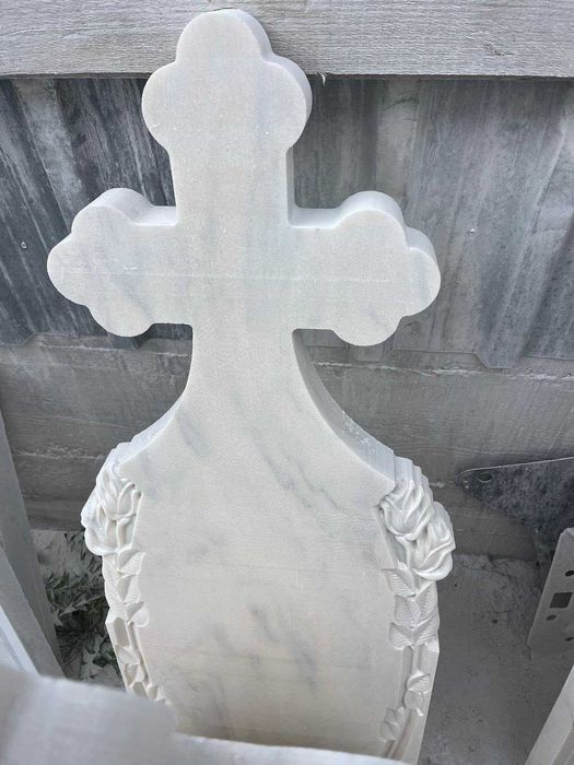 Execut monumente funerare