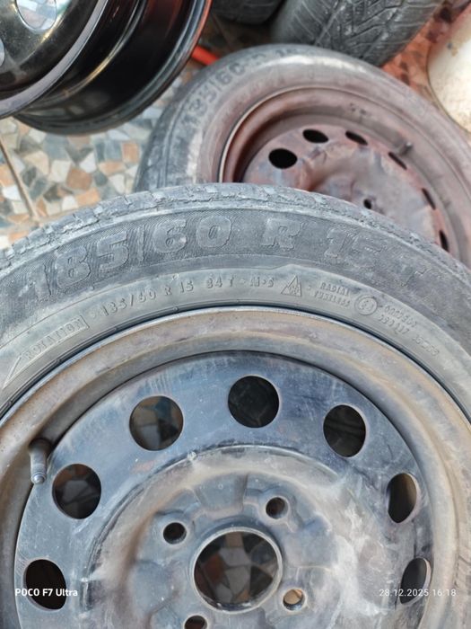 Гуми с джанти и тасове