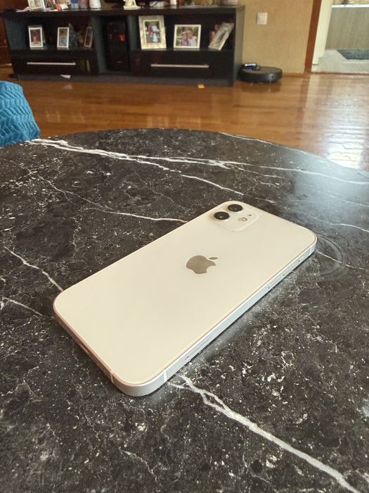 Vand iPhone 12  256GB