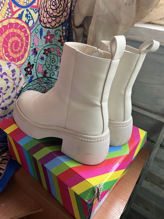 Продам ботинки в идеальном состояний