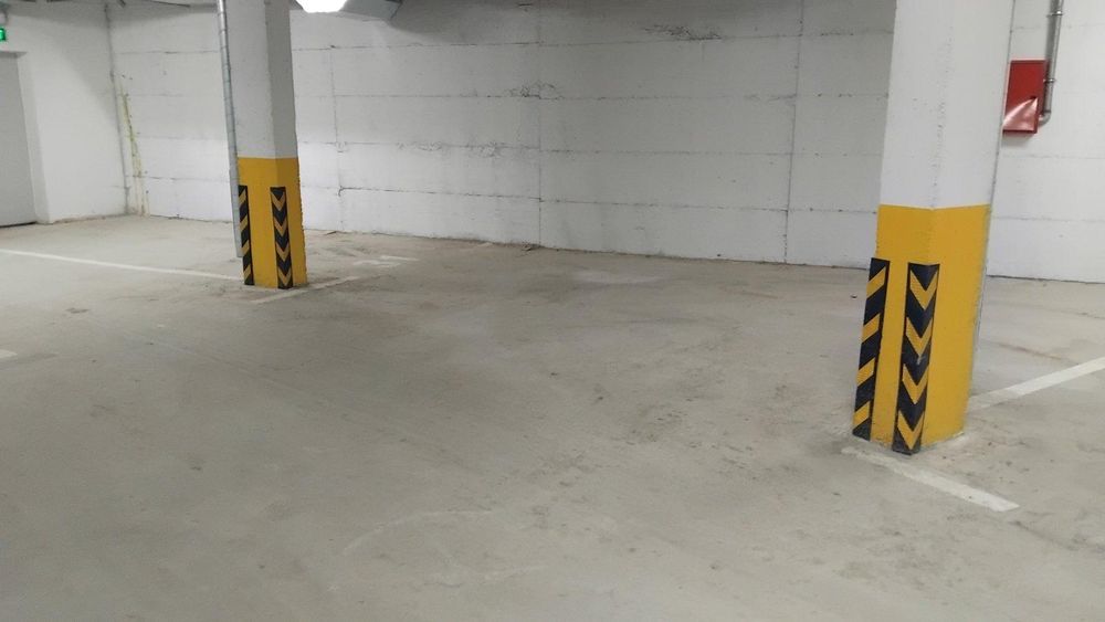 Дава се под наем Гараж / Паркомясто в Пловдив, Гагарин - 15 кв.м за 60 € - Снимка #2