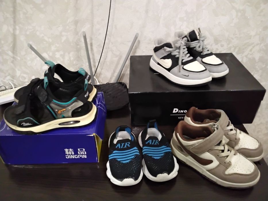 Продам сандалии,29 размер