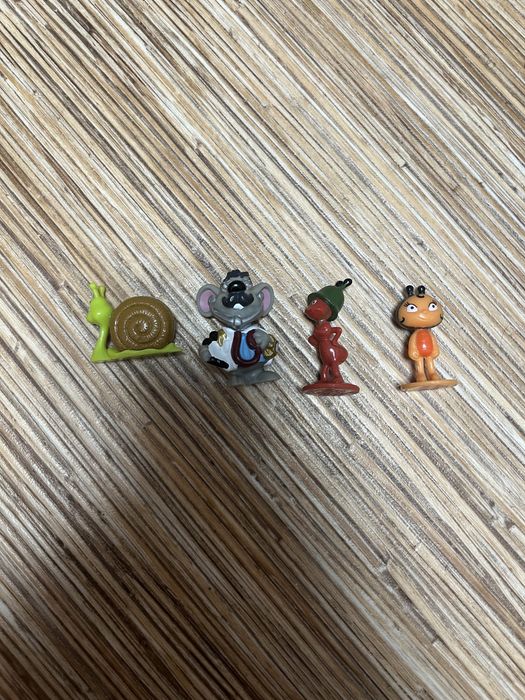 Продам киндер коллекцию и бегемотиков