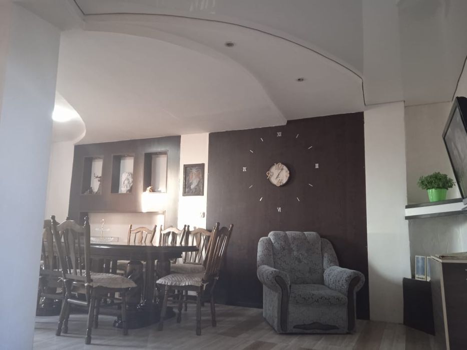 Сдам гостевой коттедж  рядом  озеро