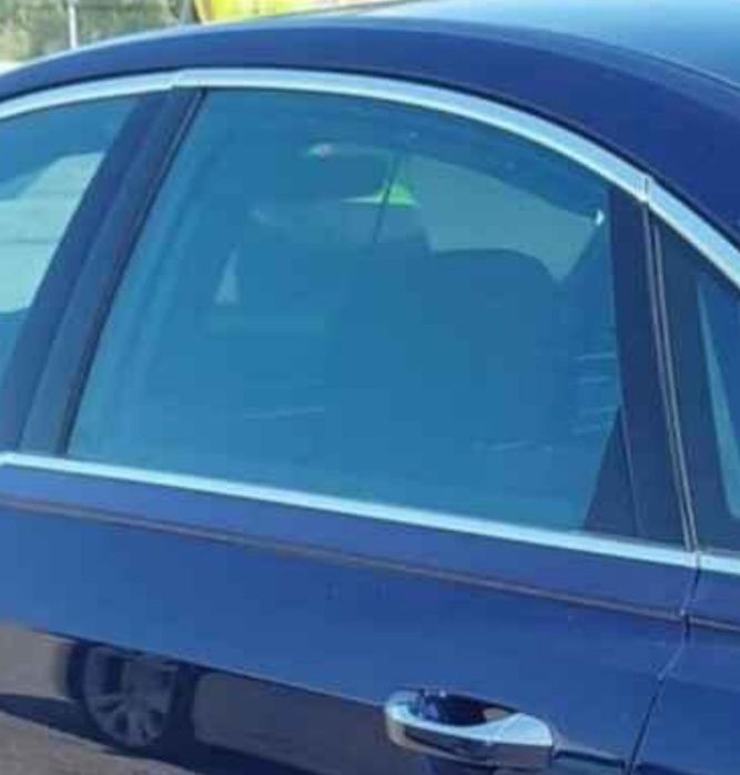 Заден ляв прозорец триплекс