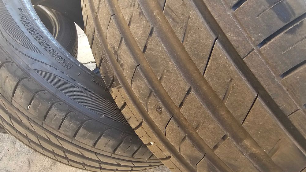 Летни гуми 245/45/19 в много добро състояние