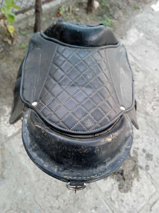 Седло за езда...