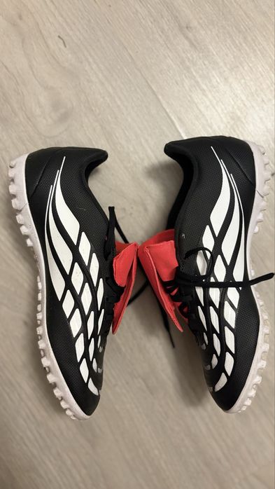 Adidas Predator Club Turf 42