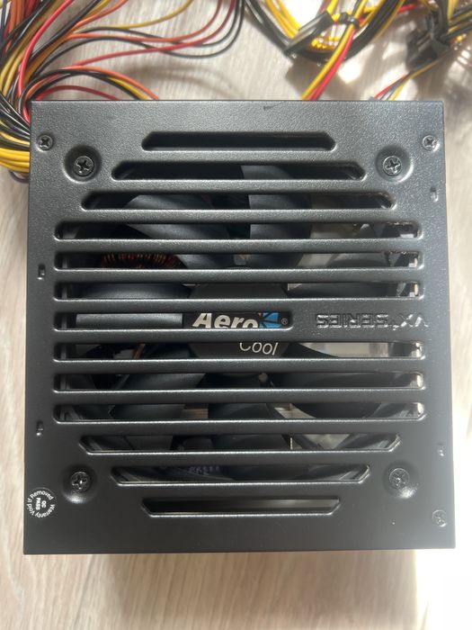 Продам блок питания на 700w