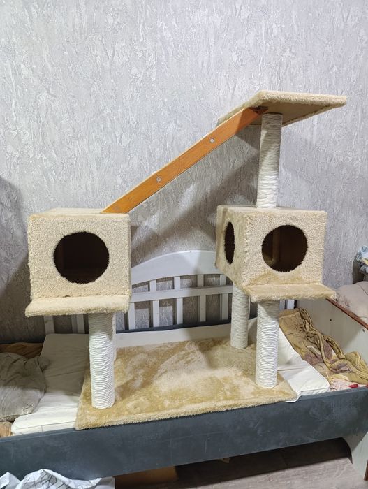Котодомик когтеточка для кошек лежак 3 этажа