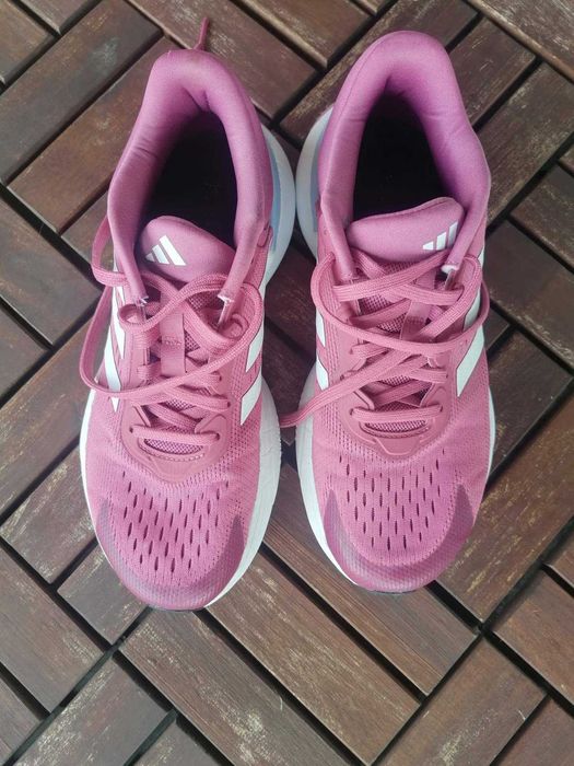 Продавам маратонки за бягане