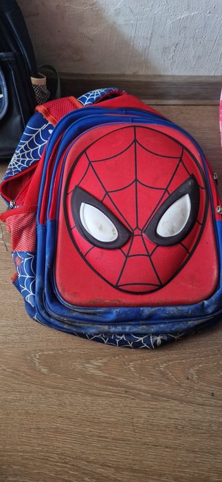 Ghiozdane fetite și baieti