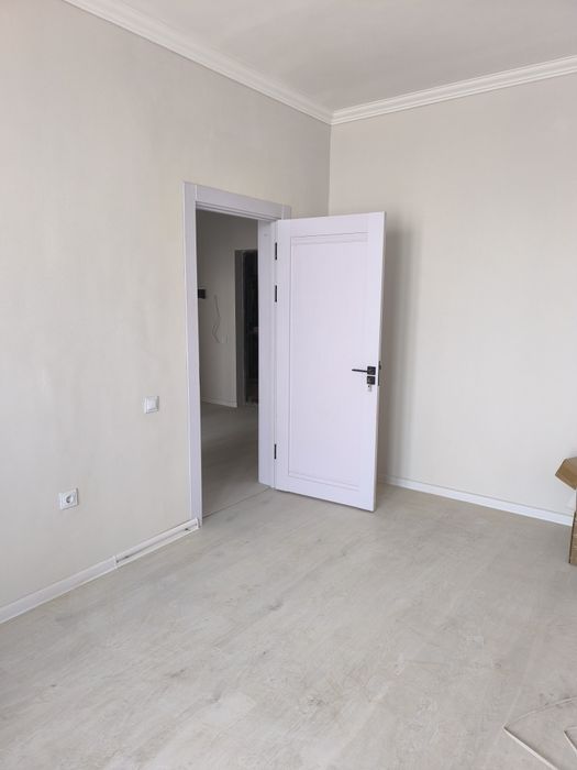 Yangi kvartira sotiladi