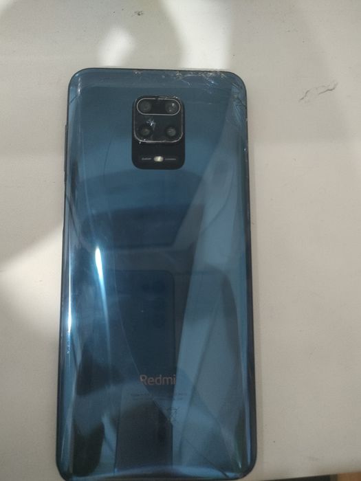 Продам смартфон редми нот 9 про