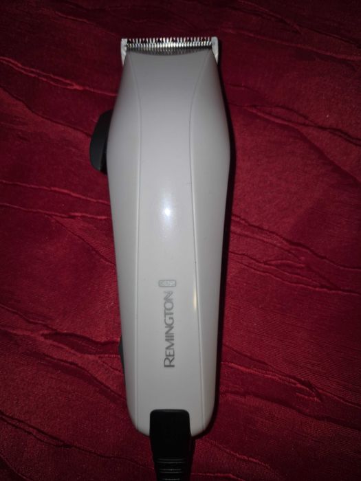 Aparat de tuns REMINGTON Colour Cut HC5035 retea 1.5-25 mm gri-alb