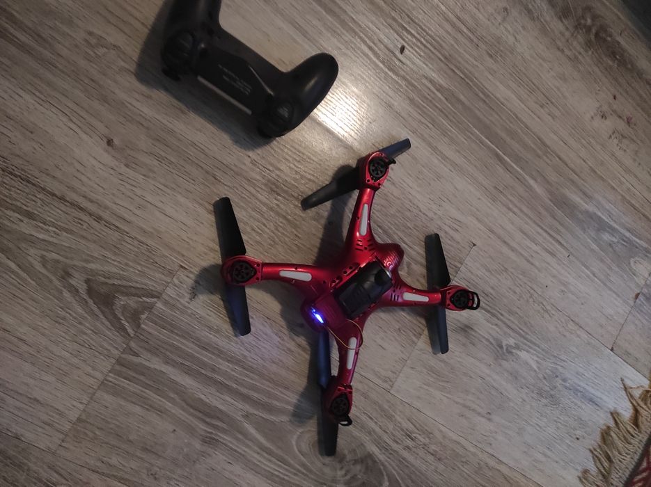 Продавам детски дрон