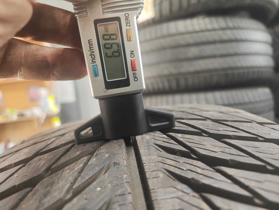 4бр.зимни гуми 235/45/20 Michelin