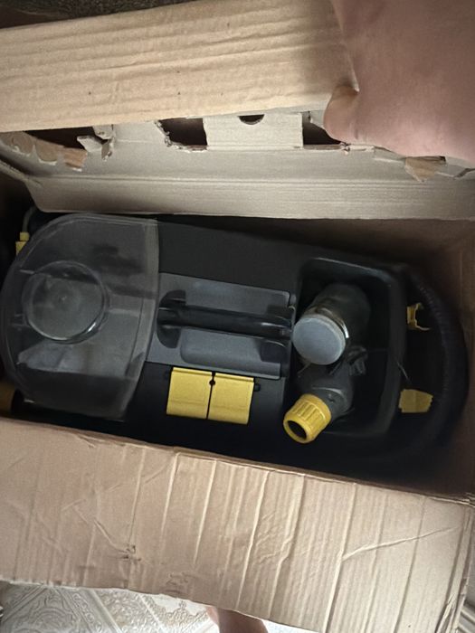 моющий пылесос Karcher