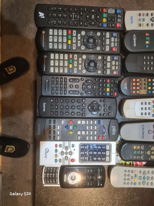 Продавам дистанционни