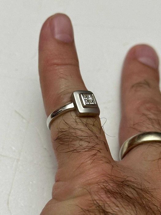 INEL AUR alb 18K + 4 Diamante x 0.05ct = 0.20ct - Princess Cut - Nou !