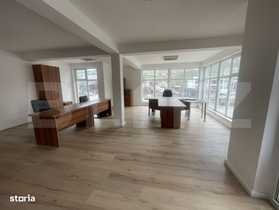 Spatiu comercial de vanzare / birouri de inchiriat – Nasaud, zona cu