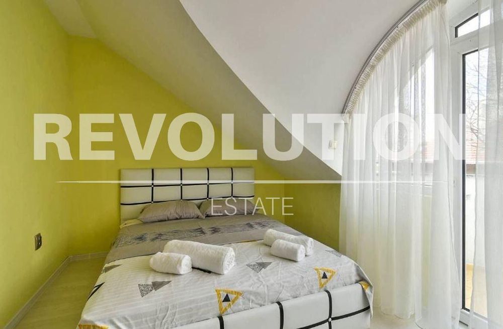 Дава се под наем Многостаен апартамент в Варна, Център - 180 кв.м за 1296.42 € - Снимка #5