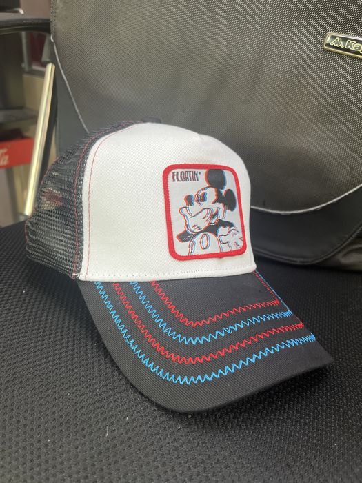 Мрежеста шапка Мики Маус