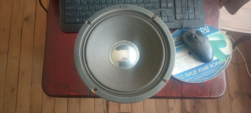 Solec S-1020  Говорител за китара.