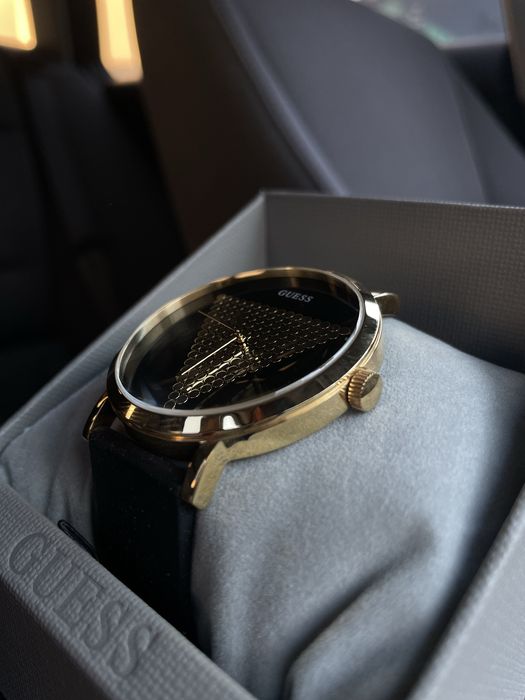 Vand ceas Guess