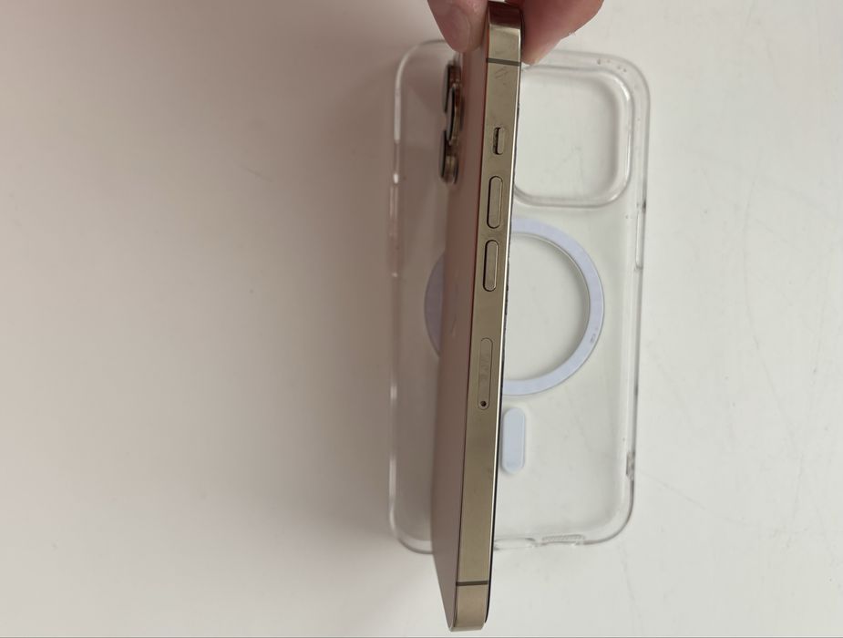 Продам айфон 13 про