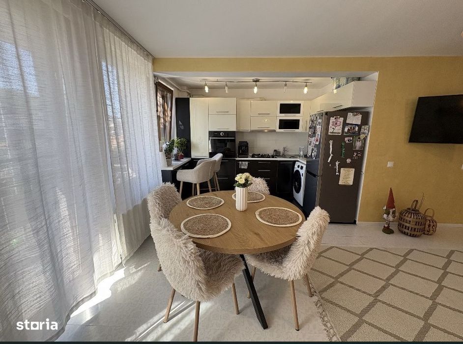 Apartament 3 camere, 64 mp + 2 balcoane , Parcare inclusa