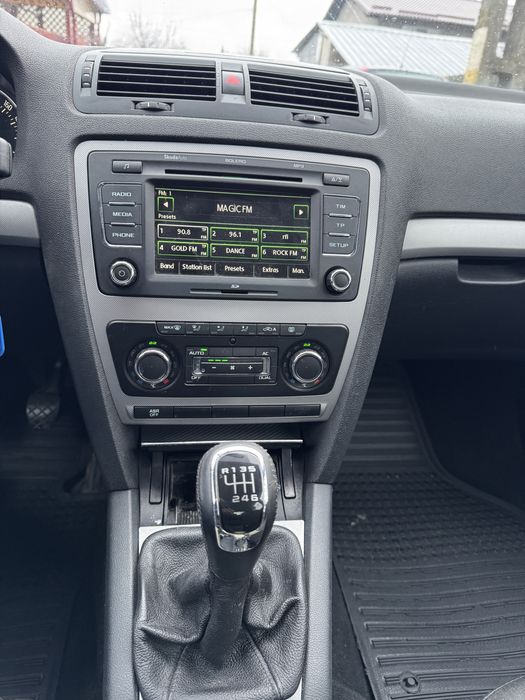 Skoda Octavia 2 facelift 2011 2.0 tdi Xenon